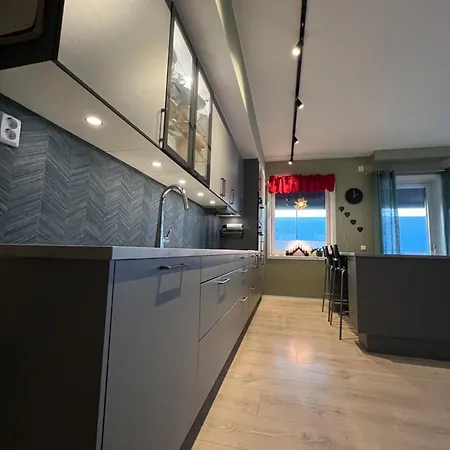 Apartment Attraktiv Utsiktsleilighet For Pasken 2025